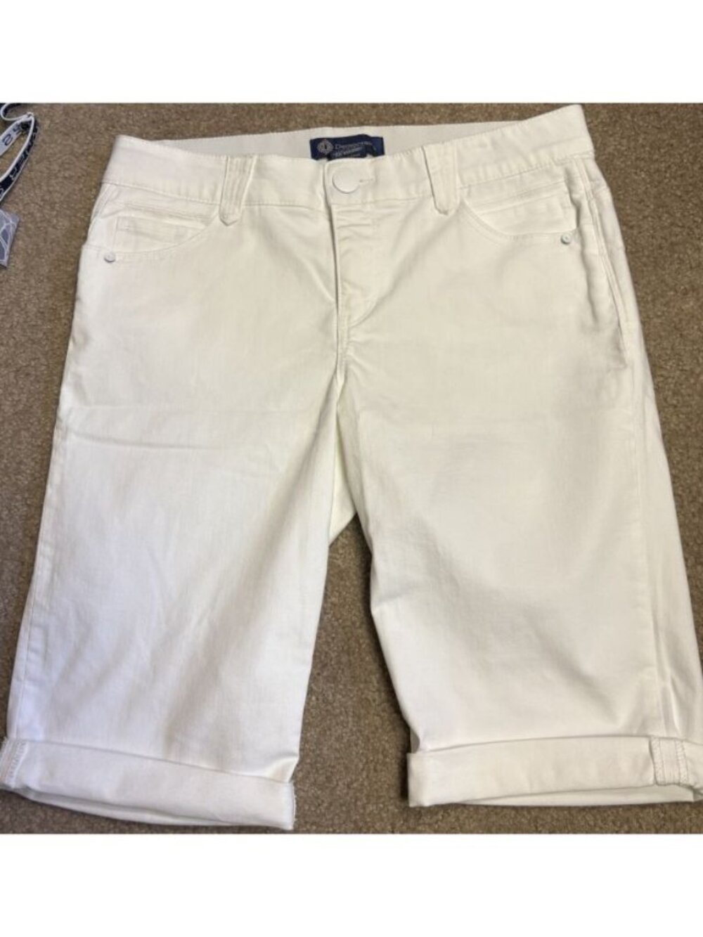 Democracy Abs White Jeans Size 10 Absolution Cropped Jeans Capri NWOT